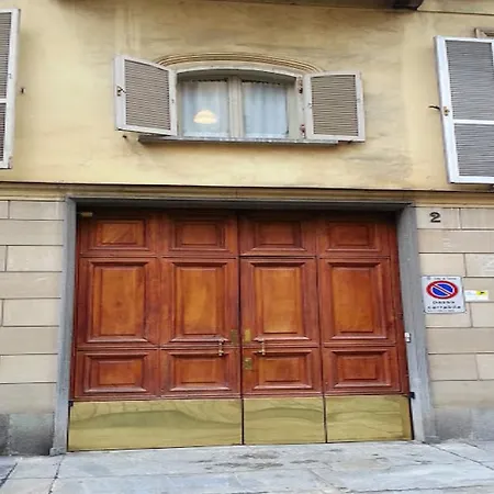 Blu Magenta - A Due Passi Da Porta Nuova